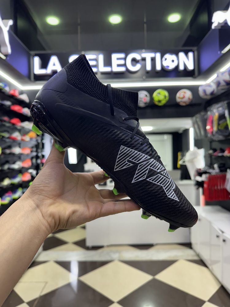 FUTUR 8 LEAGUE FG AG