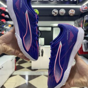 ULTRA 6